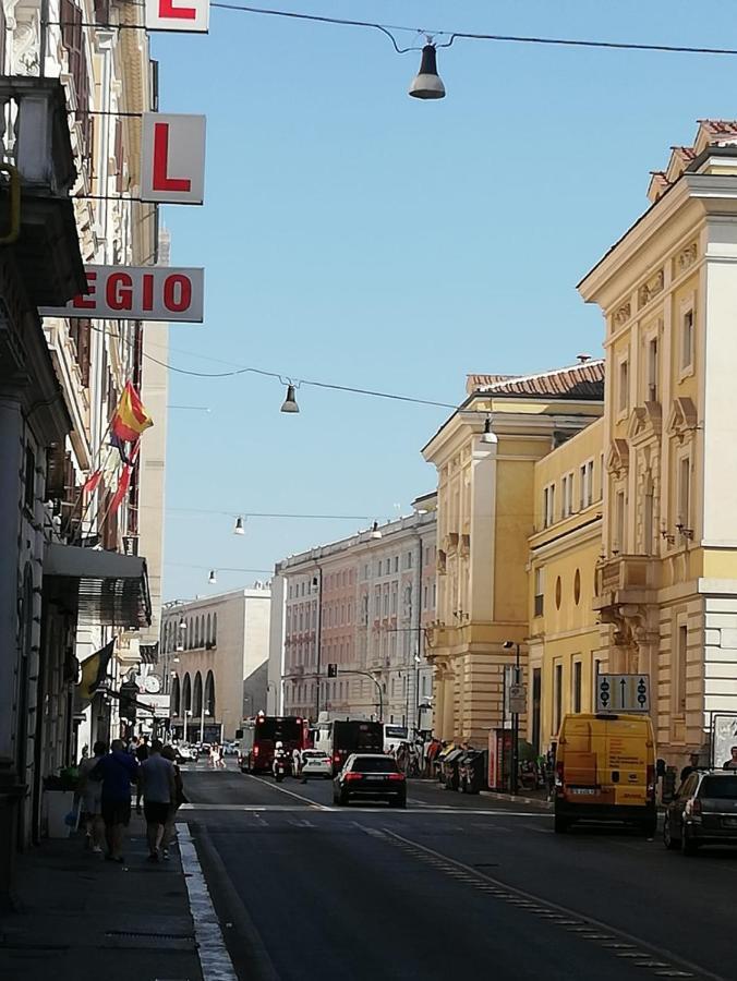 Hostel Signorina In Řím Exteriér fotografie